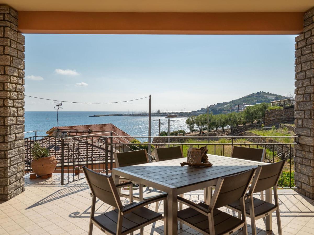 Holiday Home Irma By Interhome Cipressa Exterior foto